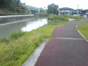 鎌田川水辺公園